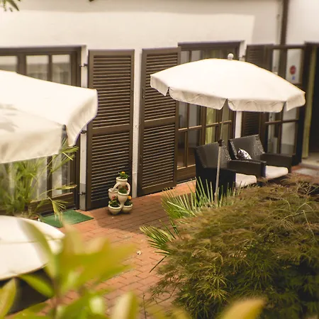 イン Gaestehaus Engelgasse ヘルツォーゲンアウラッハ